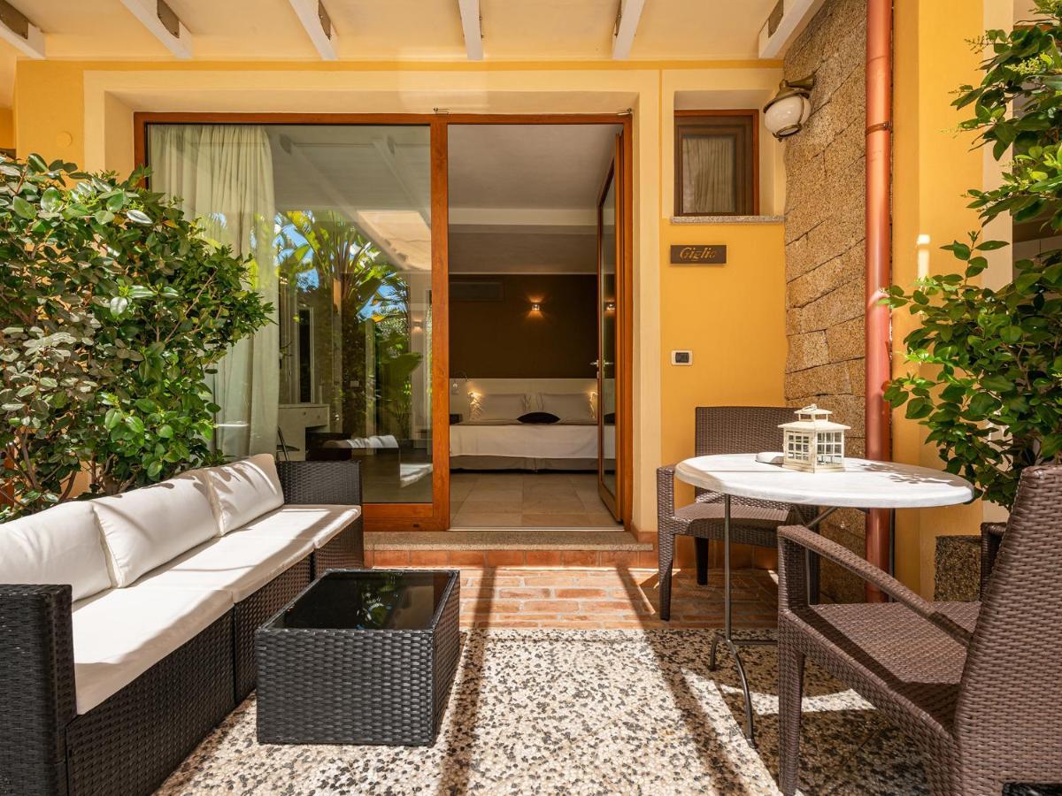 B&B Giglio Di Chia Domus De Maria Extérieur photo