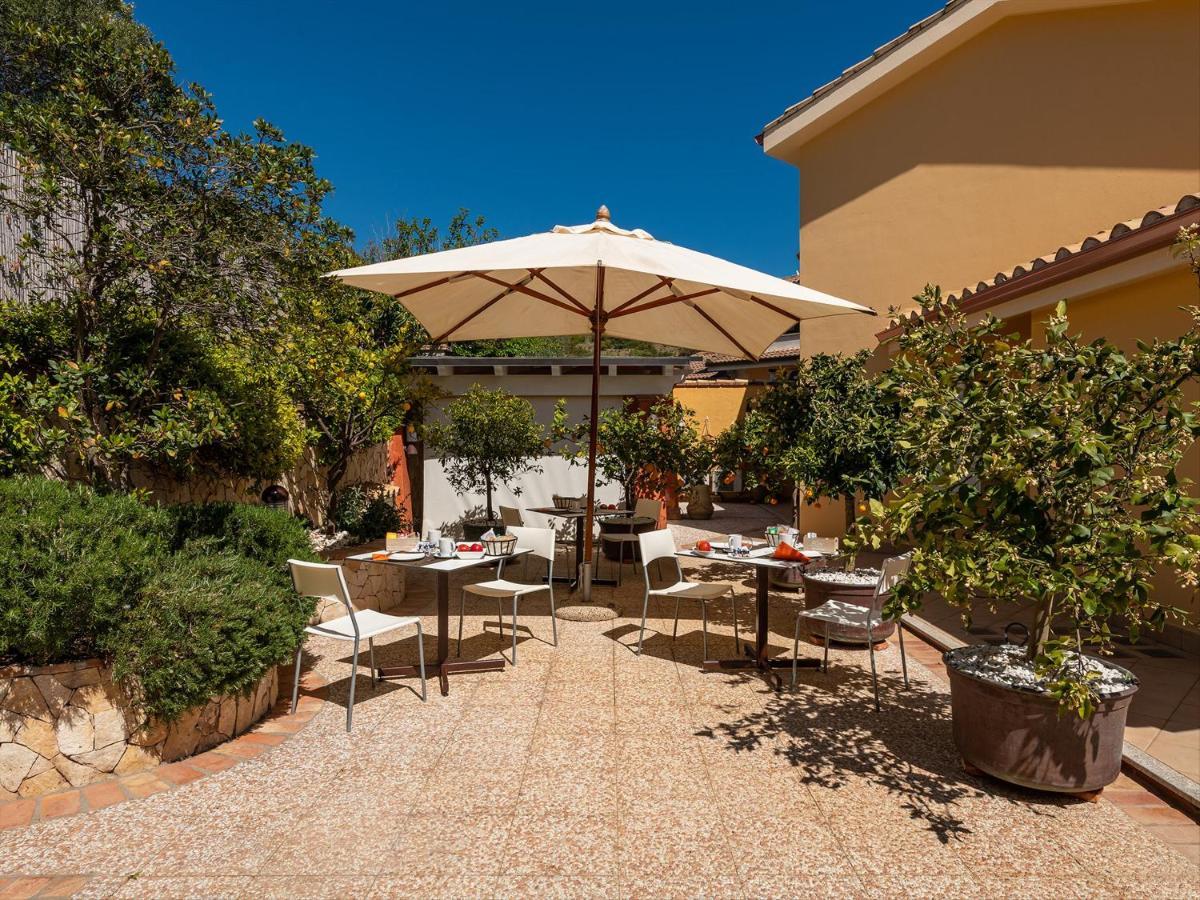 B&B Giglio Di Chia Domus De Maria Extérieur photo